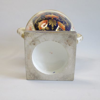 A large garniture of Bloor Derby Vases, decorated with Imari colours of iron red, blue and gold, with acanthus scroll handles and square base.  Circa 1830-35 - Image 4