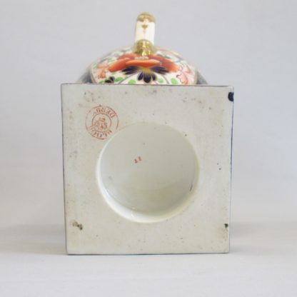A large garniture of Bloor Derby Vases, decorated with Imari colours of iron red, blue and gold, with acanthus scroll handles and square base.  Circa 1830-35 - Image 6
