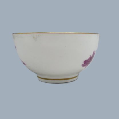 A Pinxton porcelain tea bowl and saucer, decorated in  puce with rural landscapes, attributed to William Billingsley. Circa 1796 to 1813 - Image 6