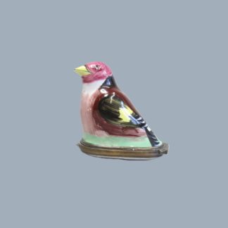A English South Staffordshire Bilston enamel bonbonniere with a hinged lid in the form of small Goldfinch, Circa ; 1790
